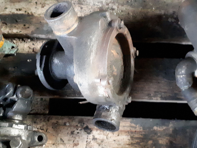Volvo 4572010401. A4962010231 - Vodena pumpa: slika 2 Volvo 4572010401. A4962010231 - Vodena pumpa: slika 2