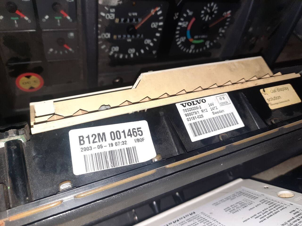 Volvo 70361832-1 . 70361831. 70329201-2 .22205475-P03. 70392912-P01/ Volvo B7 . B9. B12 . FH. Scania - Komandna tabla za Autobus: slika 4 Volvo 70361832-1 . 70361831. 70329201-2 .22205475-P03. 70392912-P01/ Volvo B7 . B9. B12 . FH. Scania - Komandna tabla za Autobus: slika 4