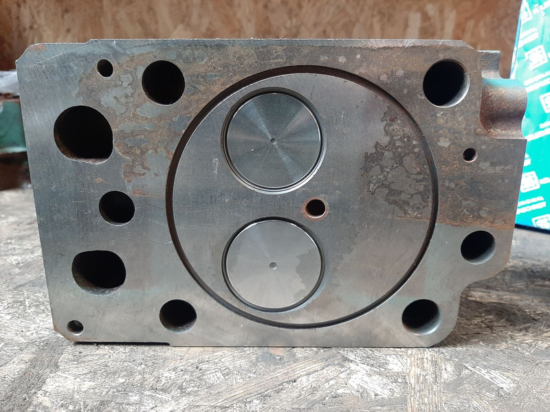 Volvo 8113069 - Cilindar blok: slika 2 Volvo 8113069 - Cilindar blok: slika 2