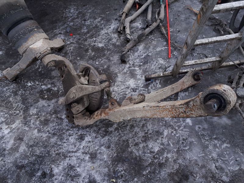 Suspenzija Volvo B12-9700: slika 15