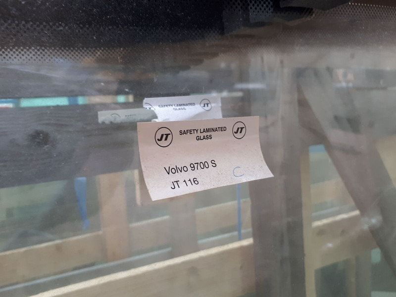 Volvo Carus 9700 - Staklo i delovi: slika 2 Volvo Carus 9700 - Staklo i delovi: slika 2