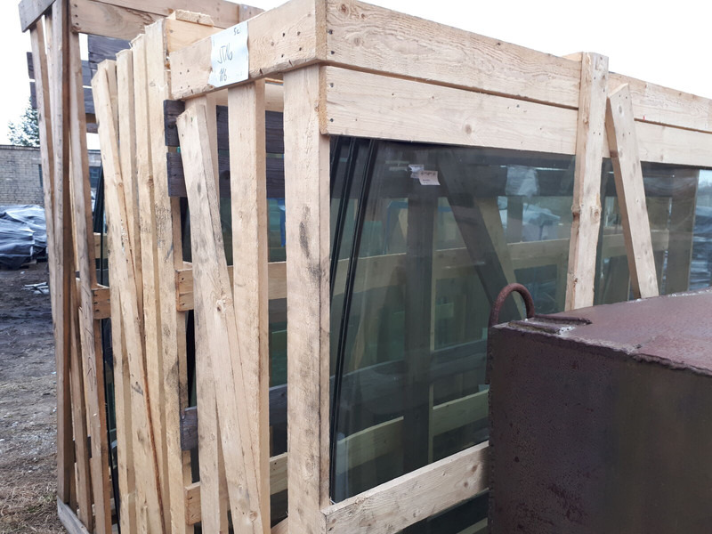 Volvo Carus 9700 - Staklo i delovi: slika 3 Volvo Carus 9700 - Staklo i delovi: slika 3