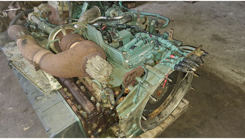 Volvo DH12D 420EC01. DH12E340EC06 . - Motor: slika 1 Volvo DH12D 420EC01. DH12E340EC06 . - Motor: slika 1