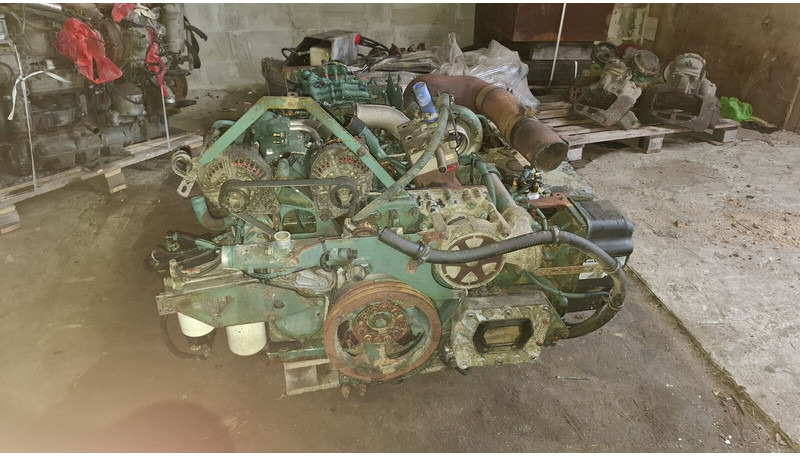 Volvo DH12D 420EC01. DH12E340EC06 . - Motor: slika 2 Volvo DH12D 420EC01. DH12E340EC06 . - Motor: slika 2