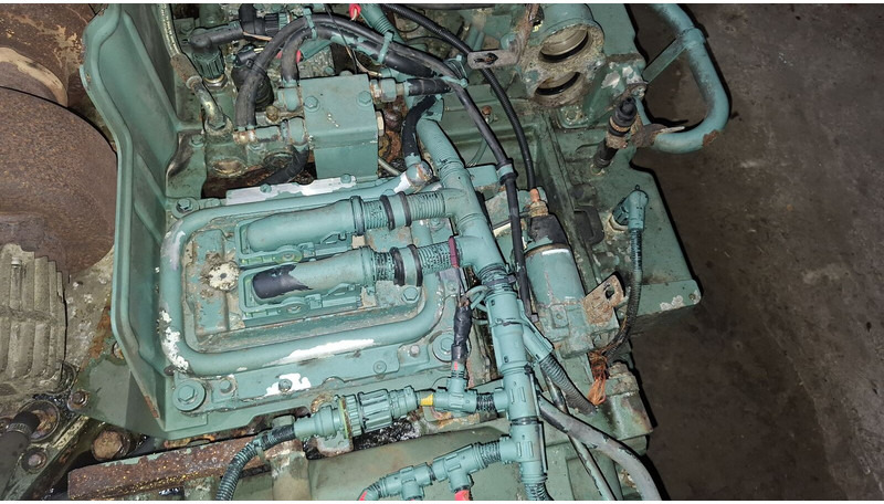 Volvo DH12D 420EC01. DH12E340EC06 . - Motor: slika 3 Volvo DH12D 420EC01. DH12E340EC06 . - Motor: slika 3