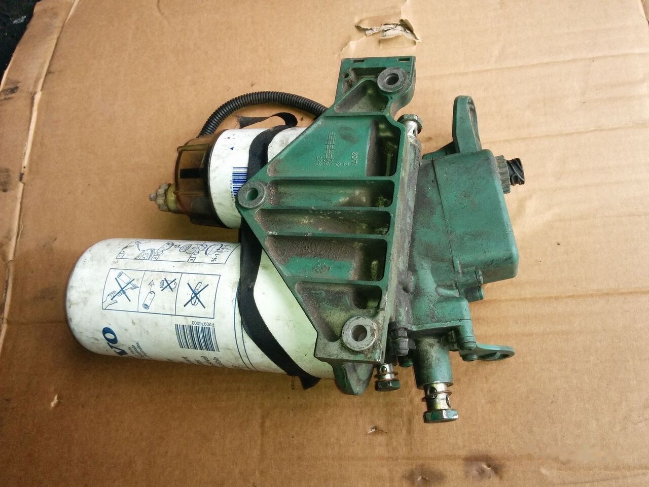 Volvo Pompa podkachki ABLU B12 s podkachkoy Volvo B12 - Filter za gorivo za Autobus: slika 4 Volvo Pompa podkachki ABLU B12 s podkachkoy Volvo B12 - Filter za gorivo za Autobus: slika 4