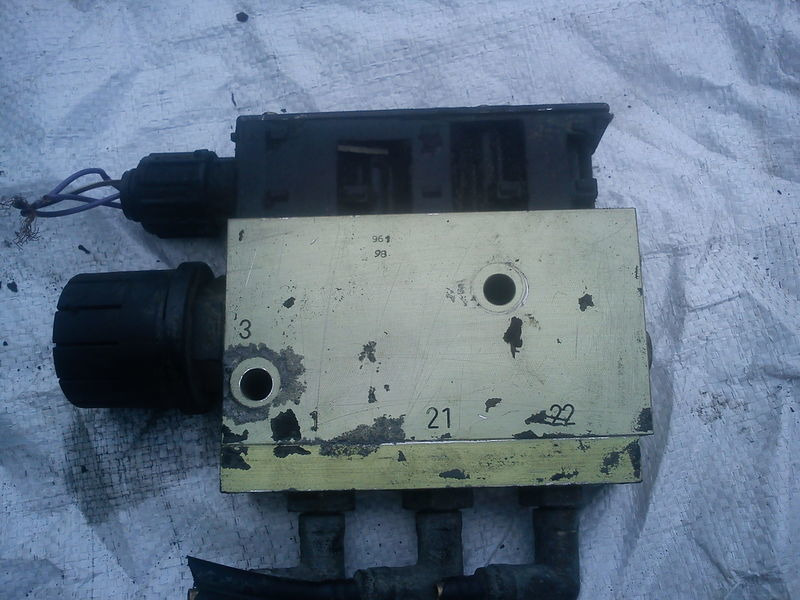 Volvo Уронем пола 0501100014. 28. 29. 35. 40. - Upravljačka jedinica: slika 2 Volvo Уронем пола 0501100014. 28. 29. 35. 40. - Upravljačka jedinica: slika 2