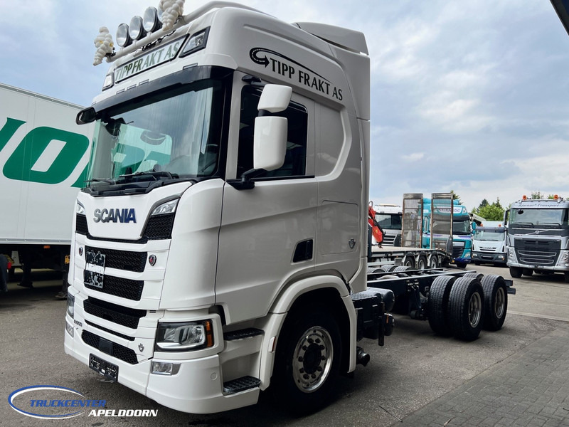 Scania R650 V8 NGS 6x4, Standclima, PTO, Retarder - Kamion sa golom šasijom i zatvorenom kabinom: slika 3 Scania R650 V8 NGS 6x4, Standclima, PTO, Retarder - Kamion sa golom šasijom i zatvorenom kabinom: slika 3