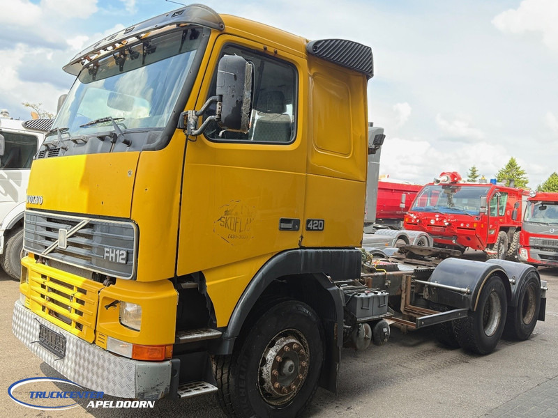 Volvo FH 12 - 420 6x4, Handgeschakeld, Euro 2, Hydrauliek - Tegljač: slika 2 Volvo FH 12 - 420 6x4, Handgeschakeld, Euro 2, Hydrauliek - Tegljač: slika 2