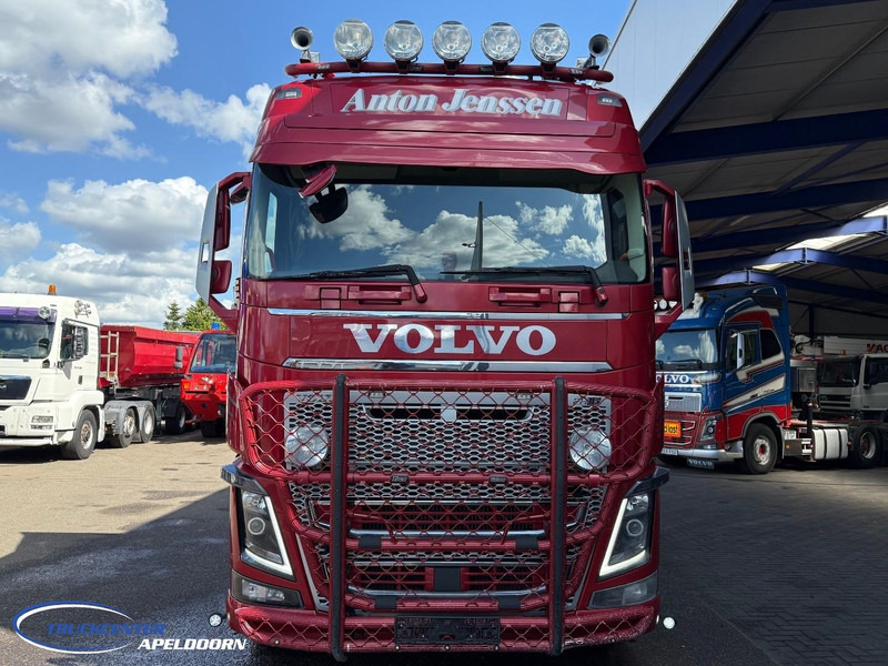 Volvo FH 750 6x4 Tandemlift, Retarder, PTO - Kamion sa golom šasijom i zatvorenom kabinom: slika 5 Volvo FH 750 6x4 Tandemlift, Retarder, PTO - Kamion sa golom šasijom i zatvorenom kabinom: slika 5