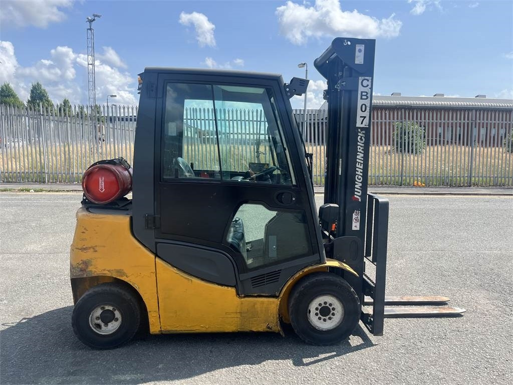 Jungheinrich TFG425S - Gasni viljuškar: slika 4 Jungheinrich TFG425S - Gasni viljuškar: slika 4