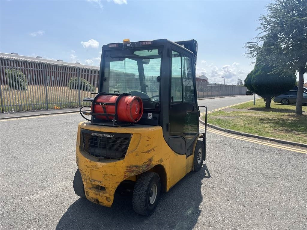 Jungheinrich TFG425S - Gasni viljuškar: slika 5 Jungheinrich TFG425S - Gasni viljuškar: slika 5