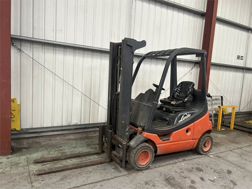 Linde H20T-03 - Gasni viljuškar: slika 2 Linde H20T-03 - Gasni viljuškar: slika 2