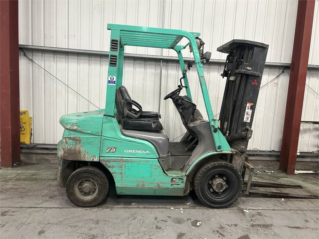 Mitsubishi FD25NT - Dizel viljuškar: slika 5 Mitsubishi FD25NT - Dizel viljuškar: slika 5