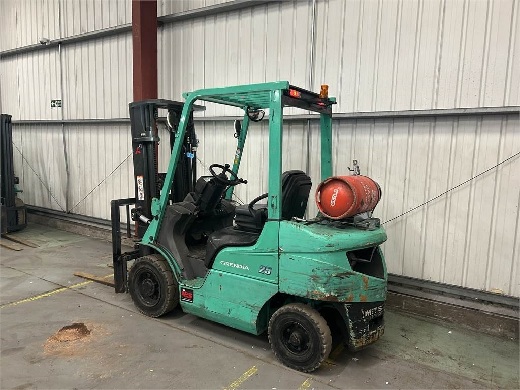 Mitsubishi FG25NT - Gasni viljuškar: slika 3 Mitsubishi FG25NT - Gasni viljuškar: slika 3