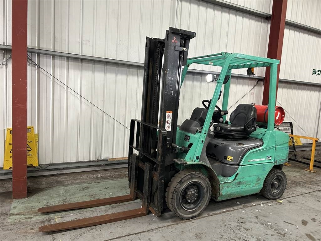 Mitsubishi FG25NT - Gasni viljuškar: slika 2 Mitsubishi FG25NT - Gasni viljuškar: slika 2