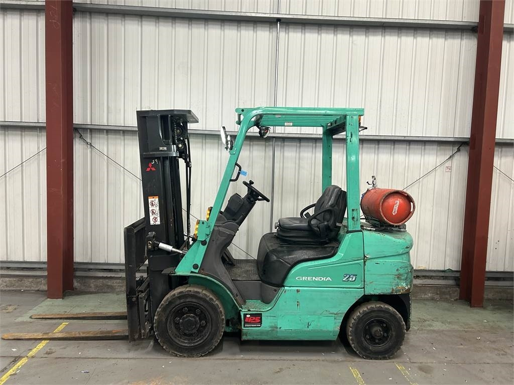 Mitsubishi FG25NT - Gasni viljuškar: slika 1 Mitsubishi FG25NT - Gasni viljuškar: slika 1
