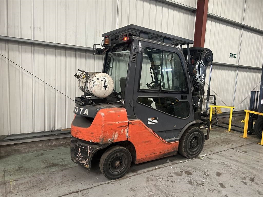 Gasni viljuškar Toyota 02-8FGF25: slika 6