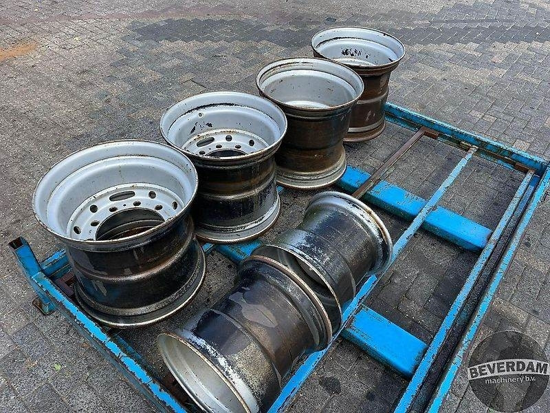 4x 10 gaats velgen - Guma za Poljoprivredna mašina: slika 1 4x 10 gaats velgen - Guma za Poljoprivredna mašina: slika 1