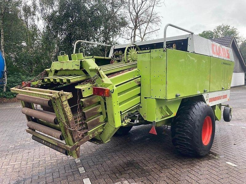 Claas Quadrant 1200 - Balirka za kockaste bale: slika 5 Claas Quadrant 1200 - Balirka za kockaste bale: slika 5