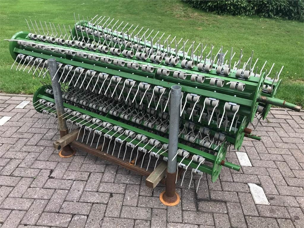 Krone Pick-up nieuw zonder beugels - Dodatak za stočnu hranu: slika 1 Krone Pick-up nieuw zonder beugels - Dodatak za stočnu hranu: slika 1
