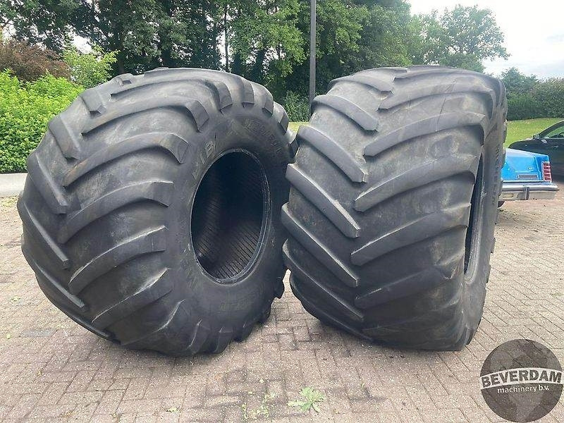Michelin MEGA BIB 1050/50R32 - Guma za Poljoprivredna mašina: slika 1 Michelin MEGA BIB 1050/50R32 - Guma za Poljoprivredna mašina: slika 1