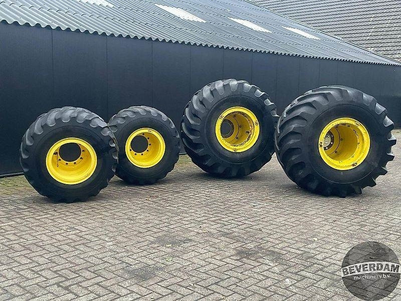 Tianli Terra Flotation 66X43.00R25 48X25.00R20 John Deer - Guma za Poljoprivredna mašina: slika 1 Tianli Terra Flotation 66X43.00R25 48X25.00R20 John Deer - Guma za Poljoprivredna mašina: slika 1