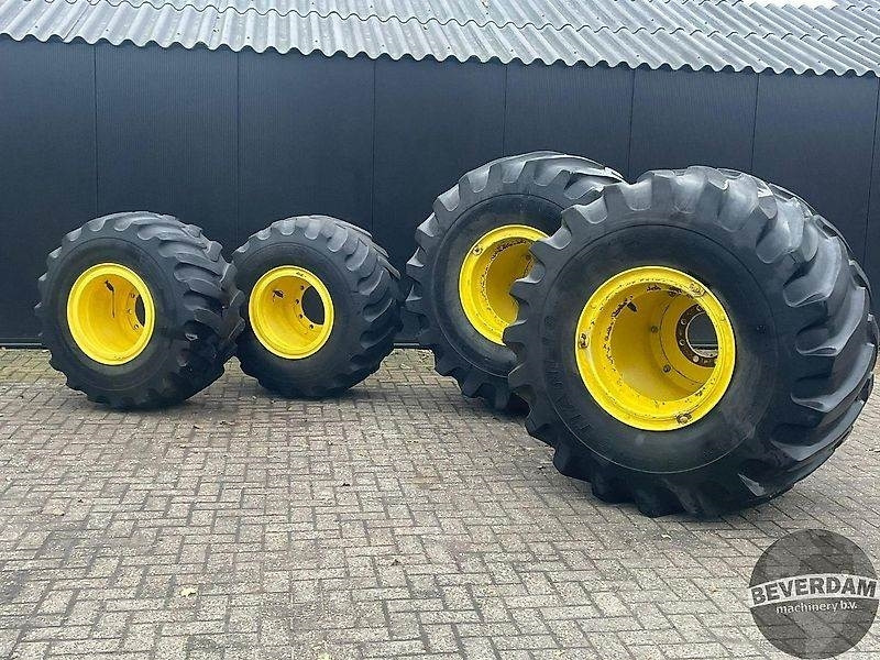 Tianli Terra Flotation 66X43.00R25 48X25.00R20 John Deer - Guma za Poljoprivredna mašina: slika 2 Tianli Terra Flotation 66X43.00R25 48X25.00R20 John Deer - Guma za Poljoprivredna mašina: slika 2