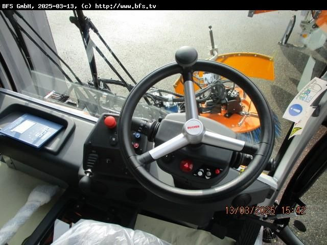 CityCat 5006 Bucher CC5006 beidseitig + Frontbes - Autočistilica: slika 4 CityCat 5006 Bucher CC5006 beidseitig + Frontbes - Autočistilica: slika 4
