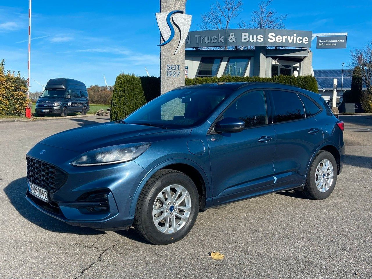 Ford Kuga Plug-In Hybrid ST-Line X - SUVSUV: slika 1 Ford Kuga Plug-In Hybrid ST-Line X - SUVSUV: slika 1