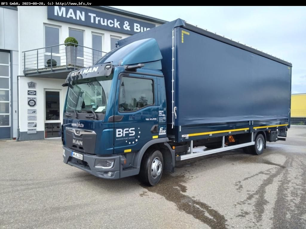 MAN TGL (TG3) 12.250 4x2 BL CH Plane und Spiegel, LB - Kamion sa ceradom: slika 1 MAN TGL (TG3) 12.250 4x2 BL CH Plane und Spiegel, LB - Kamion sa ceradom: slika 1