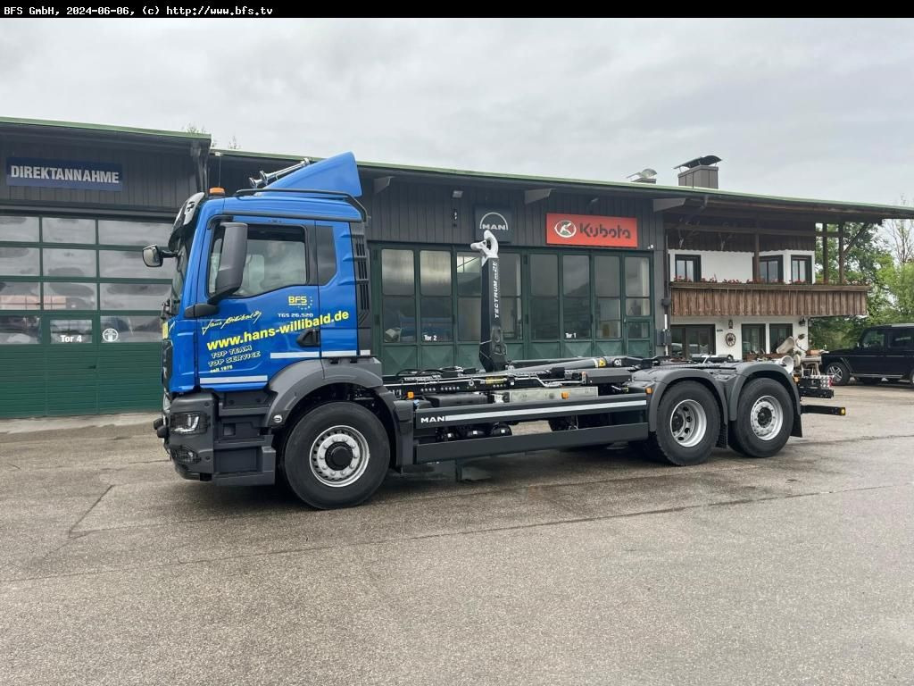MAN TGS (TG3) 26.520 6x4H-4 BL CH MEILLER - Kamion sa hidrauličnom kukom: slika 1 MAN TGS (TG3) 26.520 6x4H-4 BL CH MEILLER - Kamion sa hidrauličnom kukom: slika 1