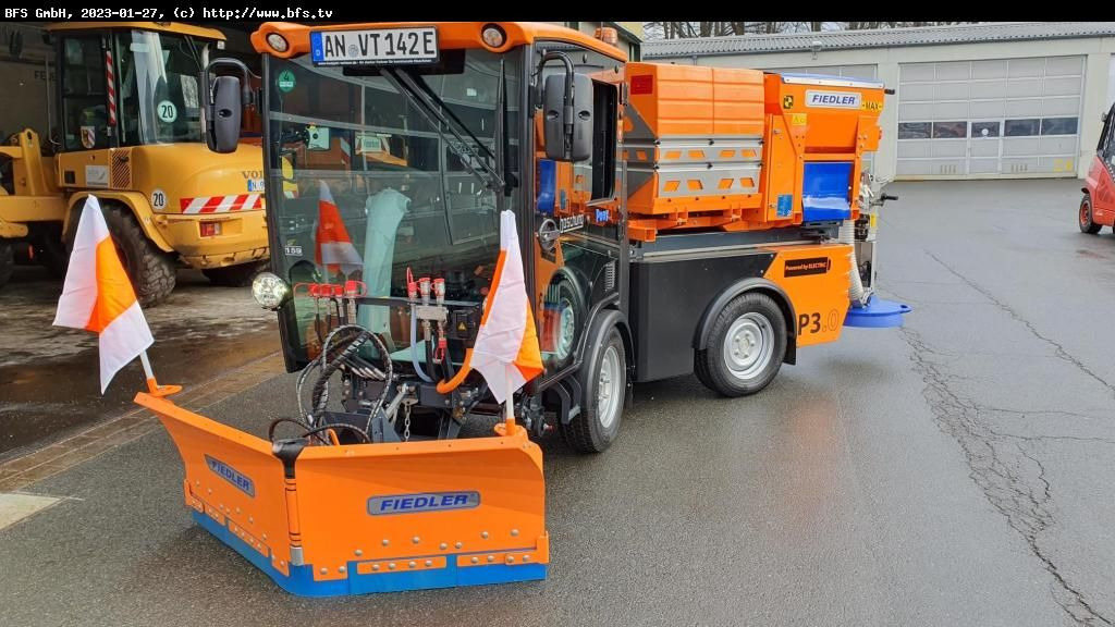 Pony P3.0 Pony P3.0 - Autočistilica: slika 1 Pony P3.0 Pony P3.0 - Autočistilica: slika 1