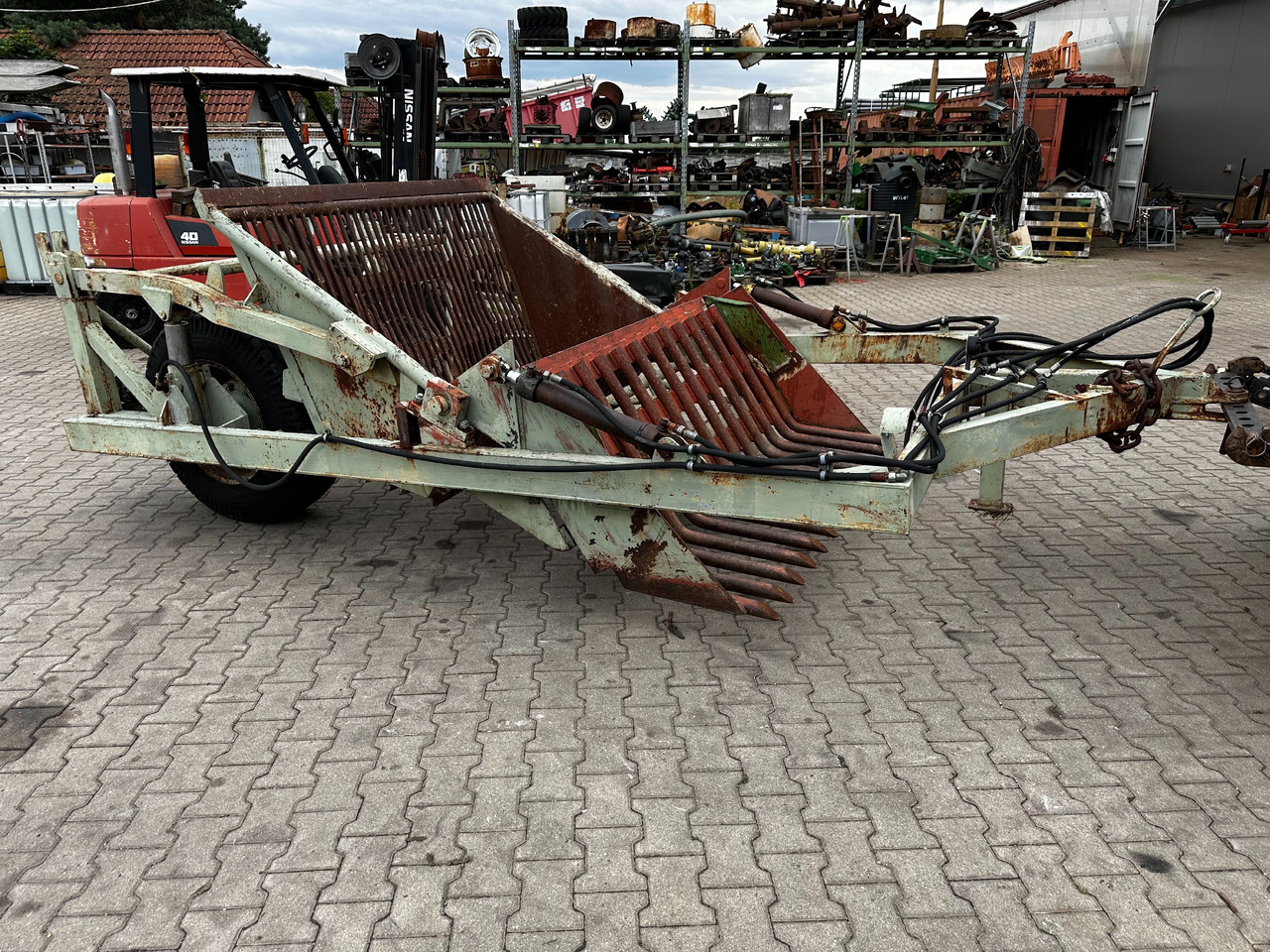 Zbieracz kamieni Fortschritt Steinsammler Steinsammelwagen - Oprema za obradu zemljišta: slika 3 Zbieracz kamieni Fortschritt Steinsammler Steinsammelwagen - Oprema za obradu zemljišta: slika 3