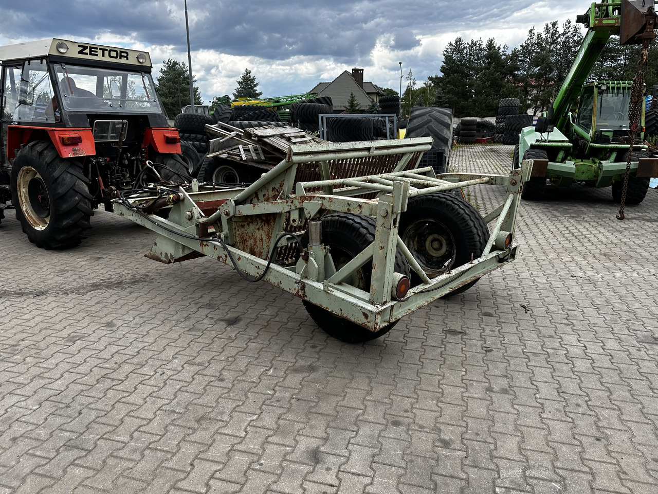 Zbieracz kamieni Fortschritt Steinsammler Steinsammelwagen - Oprema za obradu zemljišta: slika 5 Zbieracz kamieni Fortschritt Steinsammler Steinsammelwagen - Oprema za obradu zemljišta: slika 5