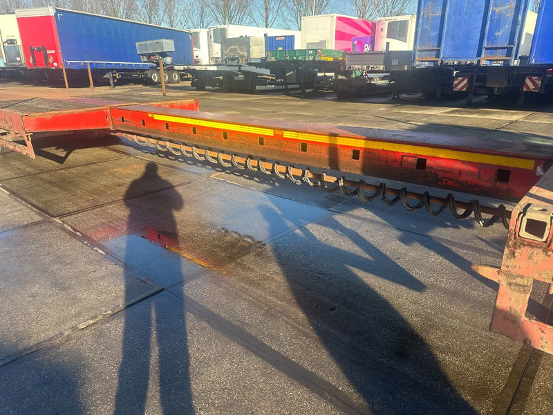 Broshuis 2 AXLE, EXTENDABLE 5 METER - Niska poluprikolica za prevoz: slika 3 Broshuis 2 AXLE, EXTENDABLE 5 METER - Niska poluprikolica za prevoz: slika 3
