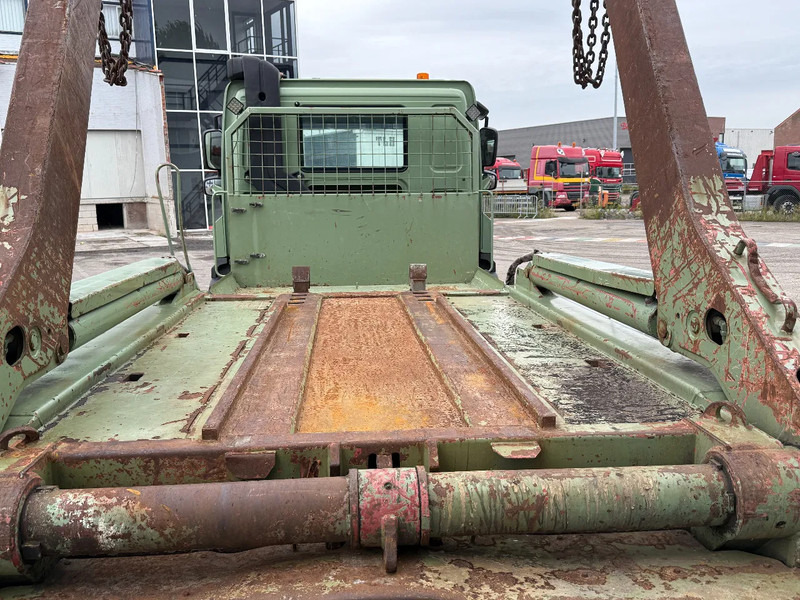 DAF CF 290 4X2 EURO 6 + MULTILIFT SKIPLOADER (HIAB) - Kamion za utovaranje kontejnera: slika 4 DAF CF 290 4X2 EURO 6 + MULTILIFT SKIPLOADER (HIAB) - Kamion za utovaranje kontejnera: slika 4