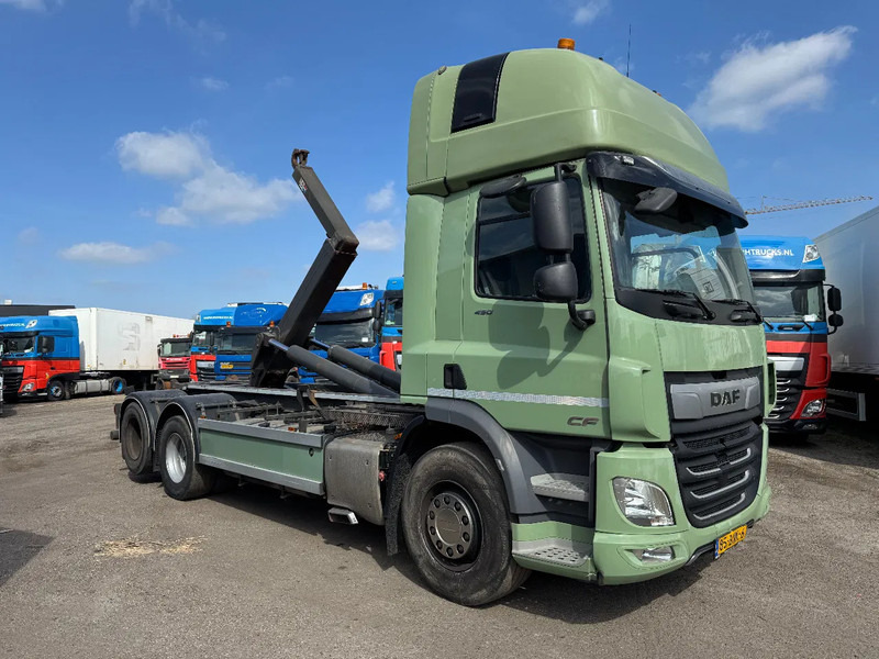 DAF CF 450 6X2 EURO 6 VDL 21T HOOK LIFTING AXLE - Kamion sa hidrauličnom kukom: slika 5 DAF CF 450 6X2 EURO 6 VDL 21T HOOK LIFTING AXLE - Kamion sa hidrauličnom kukom: slika 5