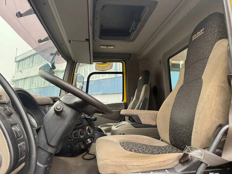 Kamion sa hidrauličnom kukom, Kamion sa dizalicom DAF CF 75.310 6X2 EURO 5 HMF 1244 Z2 + REMOTE + HIAB 17T HOOK: slika 17 Kamion sa hidrauličnom kukom, Kamion sa dizalicom DAF CF 75.310 6X2 EURO 5 HMF 1244 Z2 + REMOTE + HIAB 17T HOOK: slika 17