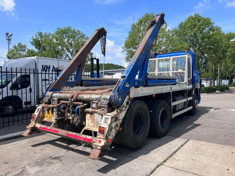 DAF CF 85.360 6X2 EURO 5 HYVA SKIPLOADER + NIDO - Kamion za utovaranje kontejnera: slika 4 DAF CF 85.360 6X2 EURO 5 HYVA SKIPLOADER + NIDO - Kamion za utovaranje kontejnera: slika 4