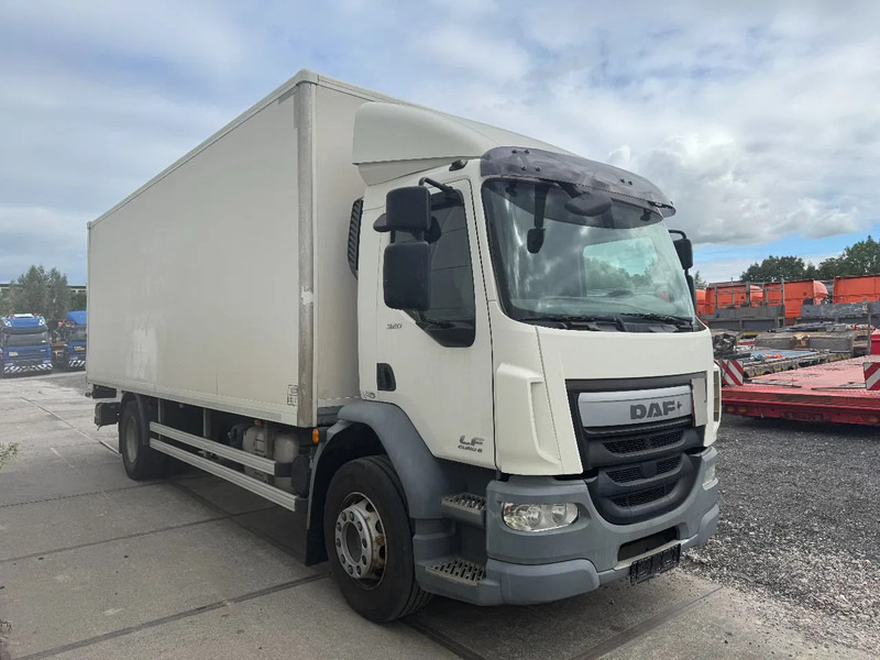 DAF LF 320 4X2 EURO 6 DHOLLANDIA LIFT BOX - Kamion sa zatvorenim sandukom: slika 3 DAF LF 320 4X2 EURO 6 DHOLLANDIA LIFT BOX - Kamion sa zatvorenim sandukom: slika 3