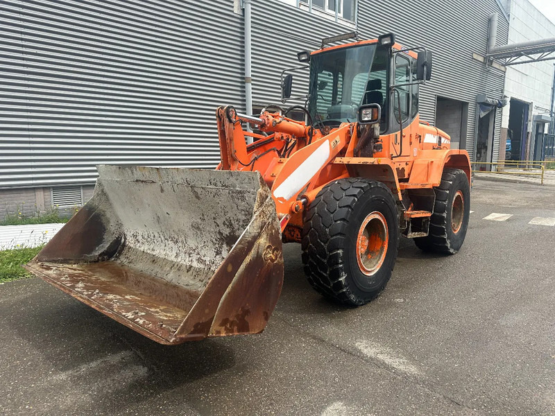 Doosan DL 200 4X4, CE, 6117 HOURS - Utovarivač: slika 4 Doosan DL 200 4X4, CE, 6117 HOURS - Utovarivač: slika 4