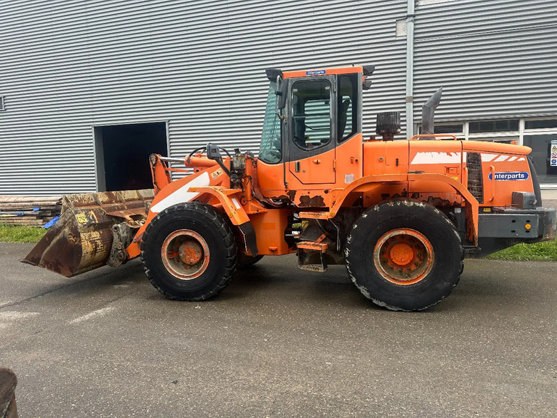 Doosan DL 200 4X4, CE, 6117 HOURS - Utovarivač: slika 1 Doosan DL 200 4X4, CE, 6117 HOURS - Utovarivač: slika 1