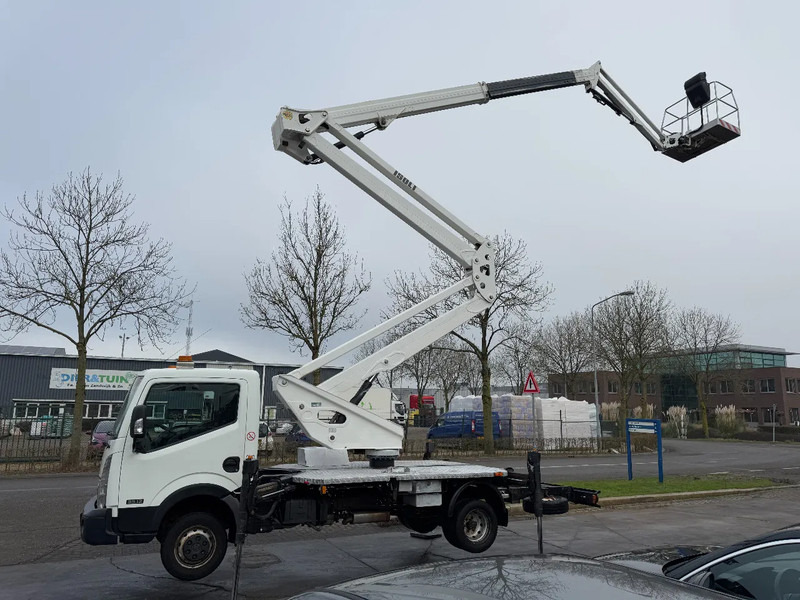 Nissan Cabstar 35.12 + ISOLI 21 METER AERIAL PLATFORM - Dostavno vozilo: slika 2 Nissan Cabstar 35.12 + ISOLI 21 METER AERIAL PLATFORM - Dostavno vozilo: slika 2