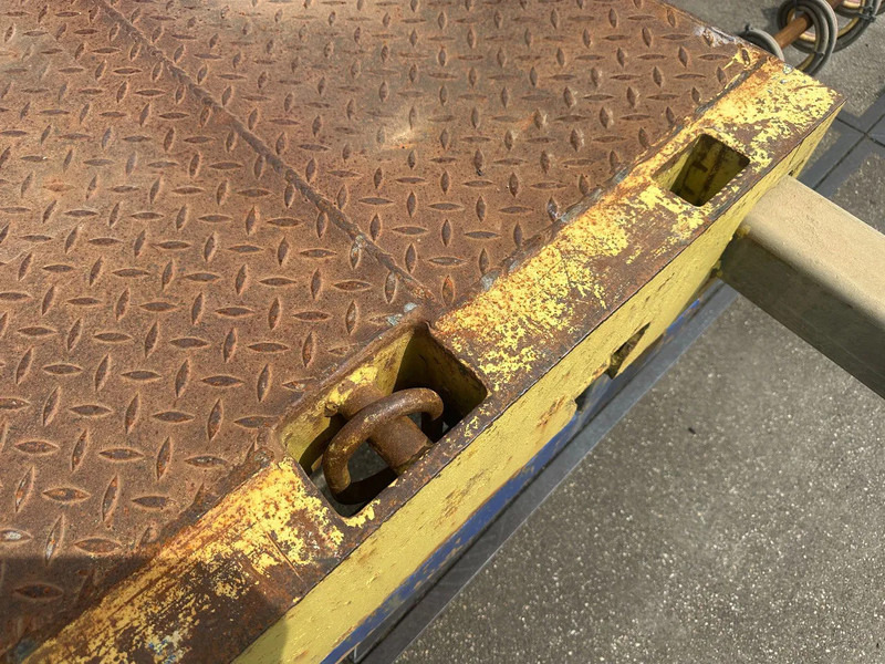 Niska poluprikolica za prevoz ES-GE 3 SOU-1N, LAST AXLE STEERING, 4 M EXTENDABLE , HYDRAULICS RAMPS: slika 11 Niska poluprikolica za prevoz ES-GE 3 SOU-1N, LAST AXLE STEERING, 4 M EXTENDABLE , HYDRAULICS RAMPS: slika 11