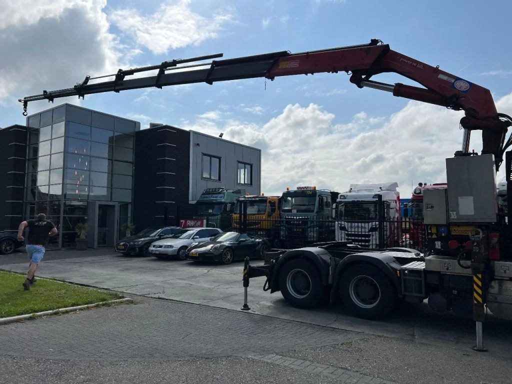 HMF 4220 K6 + REMOTE CTRL - 4 OUTRIGGERS 4220 K6 - Kran za kamion za Kamion: slika 2 HMF 4220 K6 + REMOTE CTRL - 4 OUTRIGGERS 4220 K6 - Kran za kamion za Kamion: slika 2
