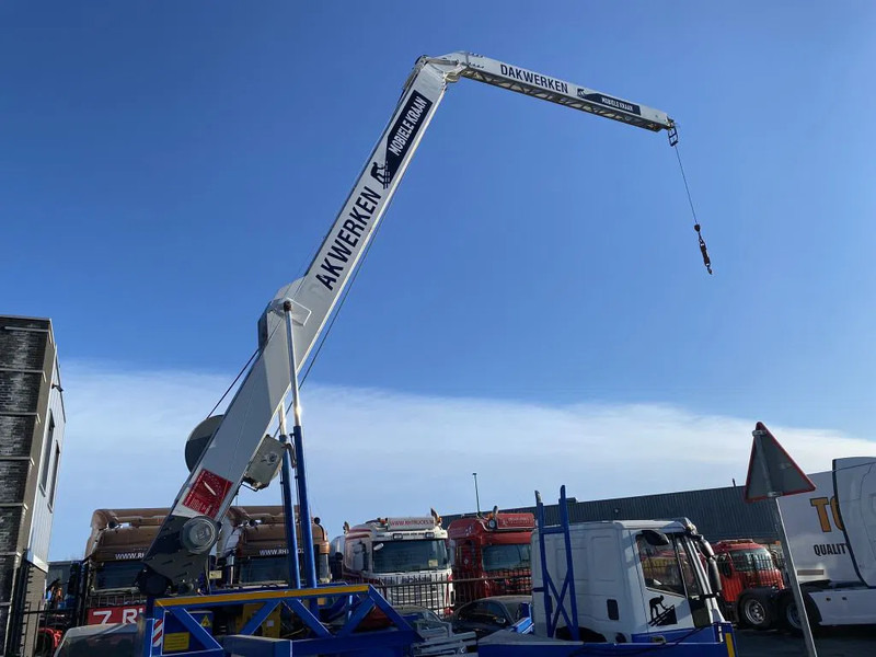 Iveco EuroCargo 90 E18 - EURO 5 + KLAAS ALU-KRAN 30 METER MET REMOTE - Kamion sa dizalicom: slika 3 Iveco EuroCargo 90 E18 - EURO 5 + KLAAS ALU-KRAN 30 METER MET REMOTE - Kamion sa dizalicom: slika 3