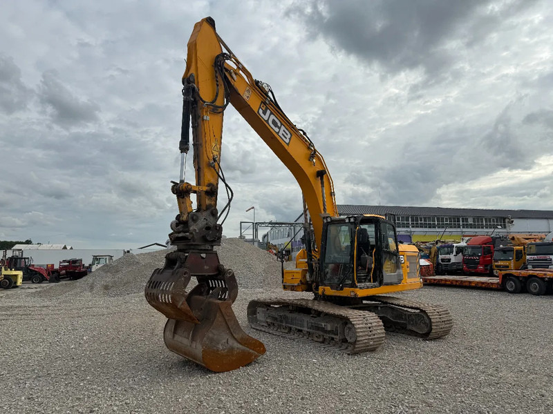 JCB 220 XL 4F WITH BUCKET, SORTING GRAB WITH ROTATOR + €5000,- - Bager guseničar: slika 4 JCB 220 XL 4F WITH BUCKET, SORTING GRAB WITH ROTATOR + €5000,- - Bager guseničar: slika 4