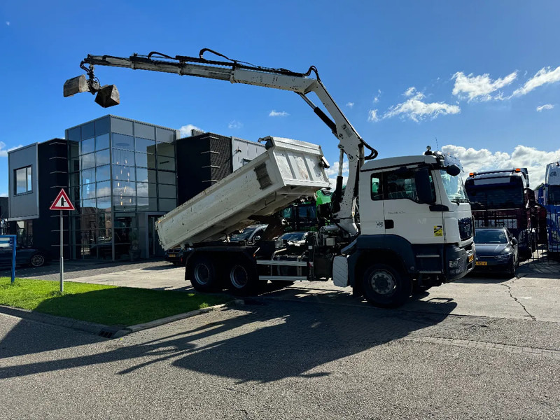 MAN TGS 26.400 6X4 HIAB 166D + REMOTE CONTROL + 2 WAYS KIPPER TÜV TILL 07-2025 - Istovarivač, Kamion sa dizalicom: slika 4 MAN TGS 26.400 6X4 HIAB 166D + REMOTE CONTROL + 2 WAYS KIPPER TÜV TILL 07-2025 - Istovarivač, Kamion sa dizalicom: slika 4