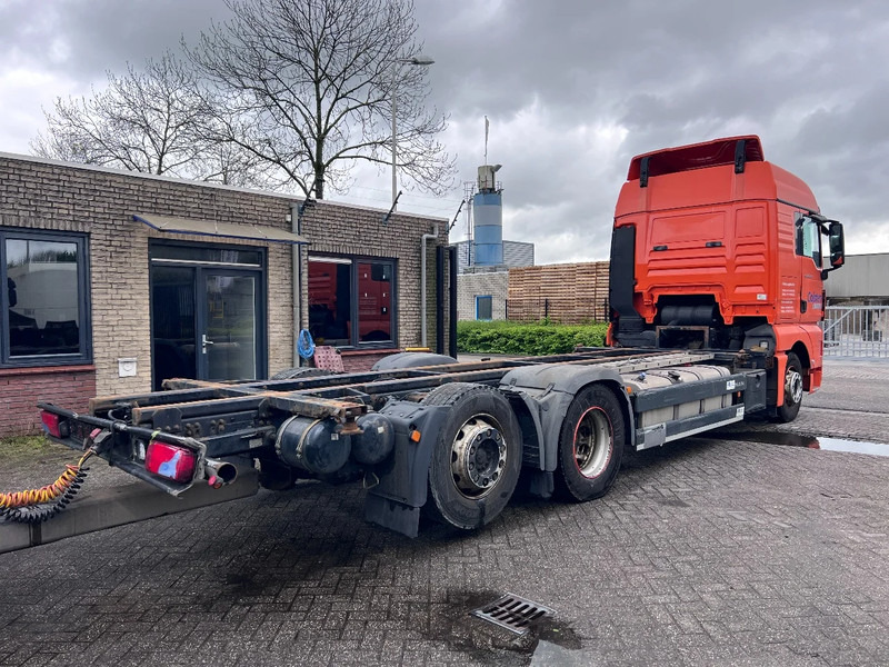 MAN TGX 26.440 XLX 6X2 EURO 5 - BDF CHASSIS + RETARDER - Kamion za prevoz kontejnera/ Kamion sa promenjivim sandukom: slika 4 MAN TGX 26.440 XLX 6X2 EURO 5 - BDF CHASSIS + RETARDER - Kamion za prevoz kontejnera/ Kamion sa promenjivim sandukom: slika 4